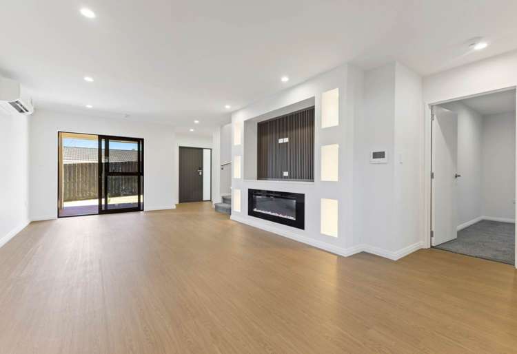 2 & 3/142 Great South Road Manurewa_5