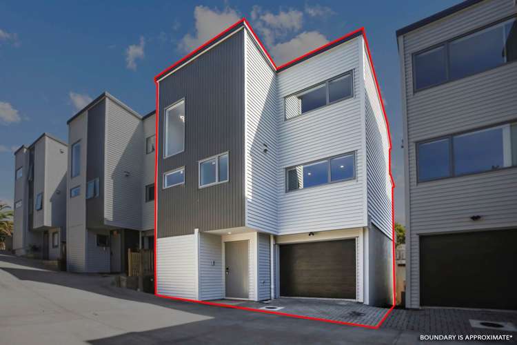 3/11 Celeste Place Totara Vale_19