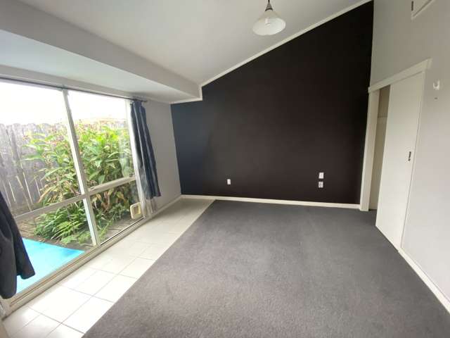 2/15 Rosehill Drive Rosehill_2