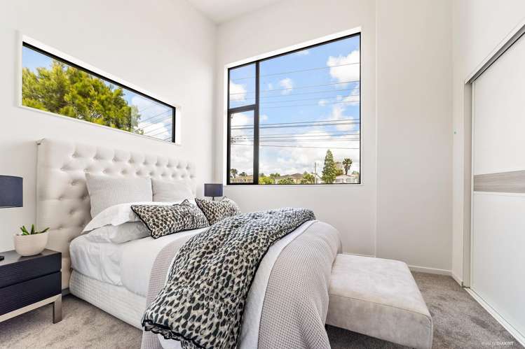 1/735 East Coast Road Browns Bay_2