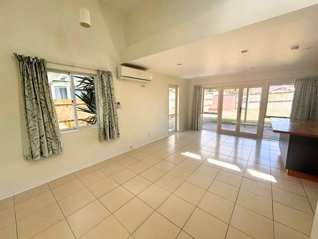 18 Stokes Avenue Te Atatu Peninsula_1