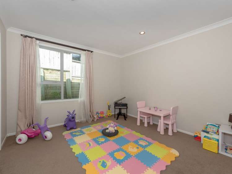 4 Heathfield Avenue Huntington_16