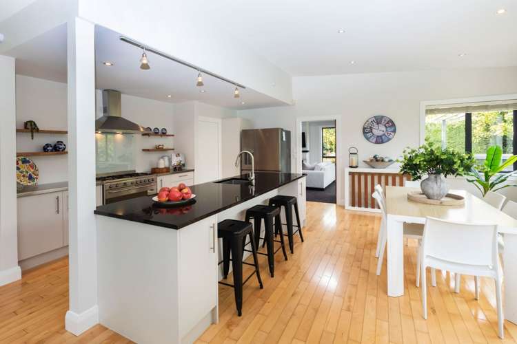 11 Lloyd Street Strowan_14