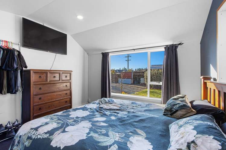 27 Pembertons Road Sefton_16