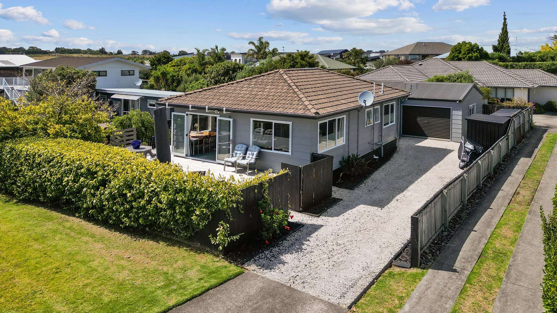 25 Crispe Road Clarks Beach_0