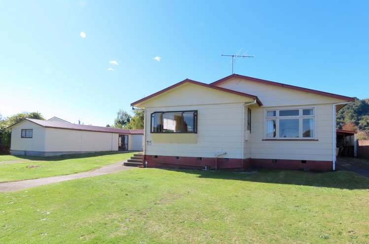 35 Main Street Reefton_10