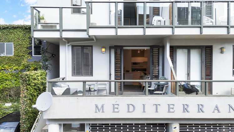 1b/10 Crummer Road Grey Lynn_15