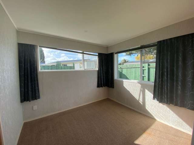 1/42 Halsey Road Manurewa_4