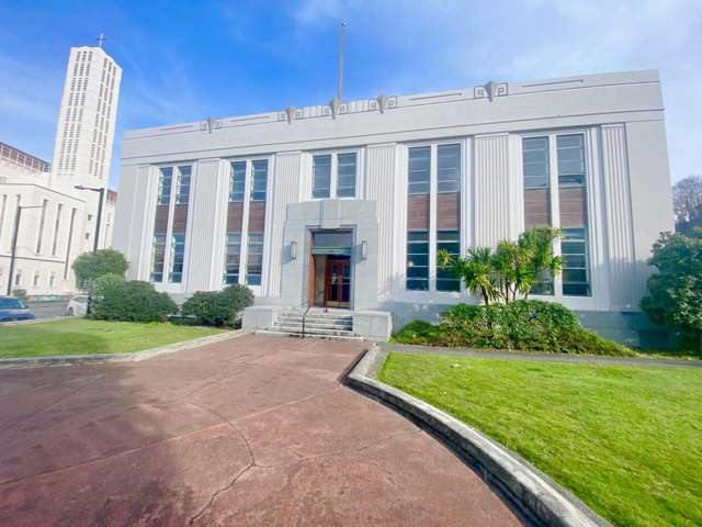 Character Office in Iconic Art Deco Building
