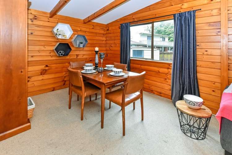 2/28 Oakmont Place Wattle Downs_6