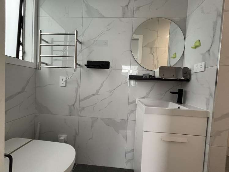 68A Lyttelton Ave Forrest Hill_4