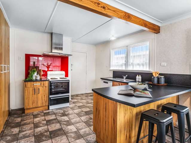 26 Forbury Avenue Takaro_1