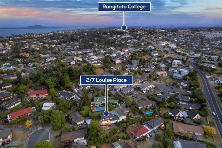 2/7 Louise Place Browns Bay_28