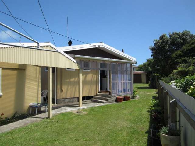 2 Cook Street Carters Beach_2