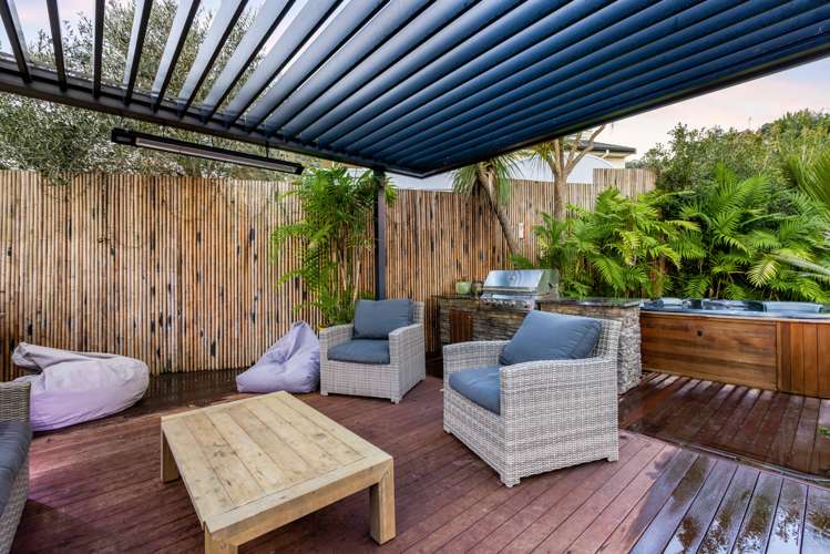 25 Esther Place Red Beach_13