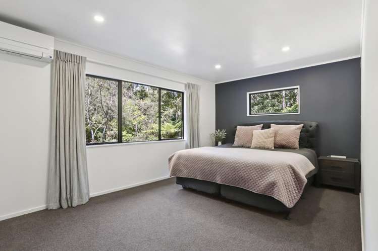 420 Scenic Drive Waiatarua_8