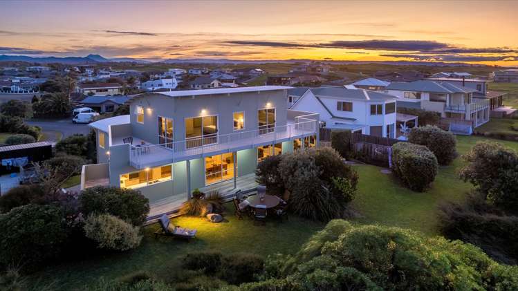 11 Captains Cove Coastlands_27