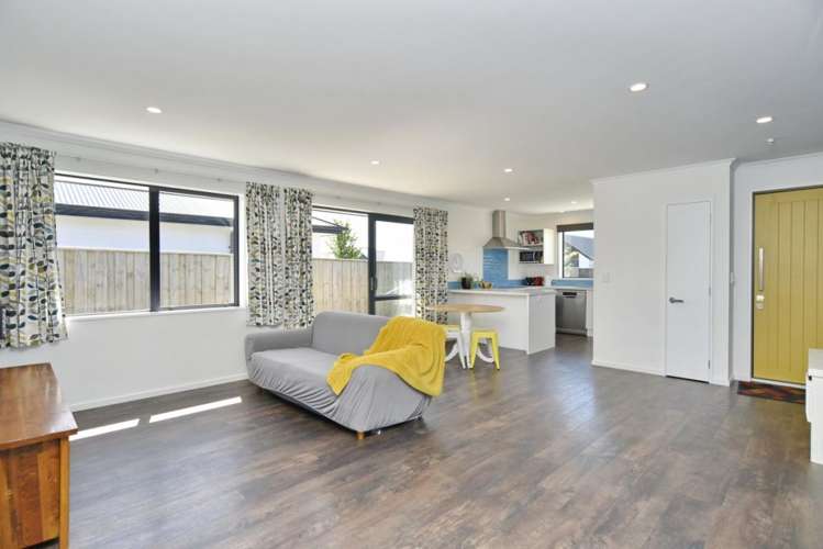 14 Quinn Crescent Woodend_8