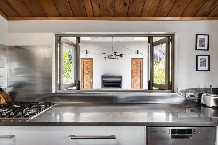 22 Surville Place Mairangi Bay_7