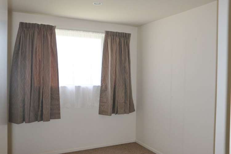 28 Woodbank Drive Glen Eden_8