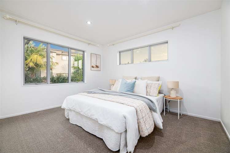 17 Midhurst Avenue Henderson_19