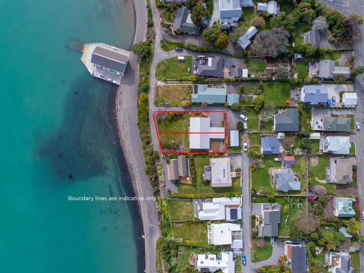 113 Beach Road Akaroa_5