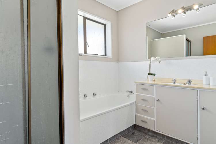 1 Karaka Road Otumoetai_9