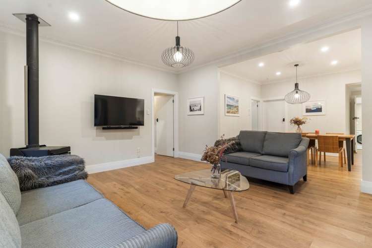 7 Polkinghorne Drive Manly_10