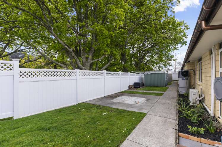 2 Crabb Fields Lane Riverhead_17