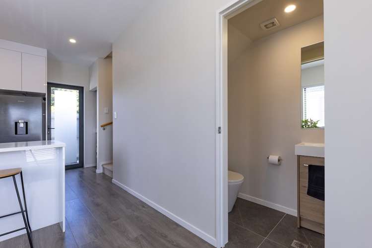 1/24 Tara Road Henderson_11