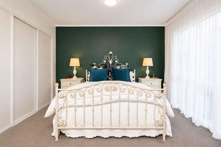 2 Fern Grove Taradale_15