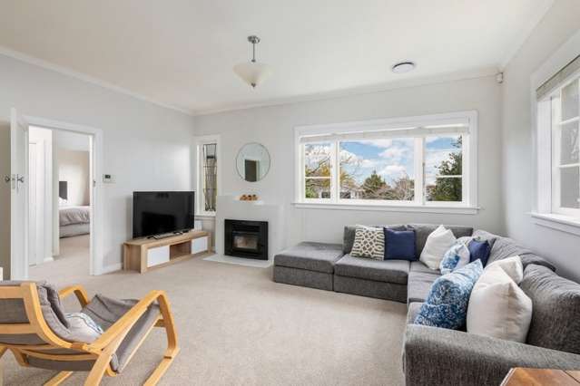 16 Douglas Avenue Mount Albert_3