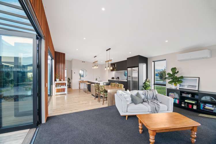 36 Summersfield Boulevard Appleby_2