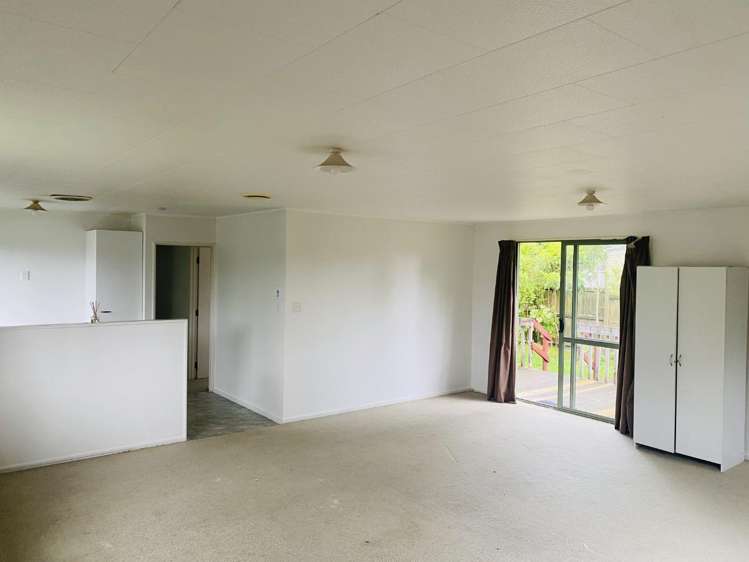 100A Second View Ave Beachlands_2