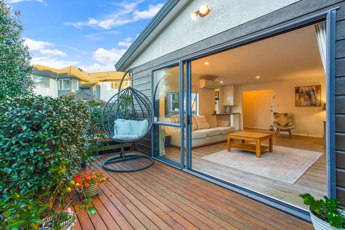 3/6A Botany Road_1