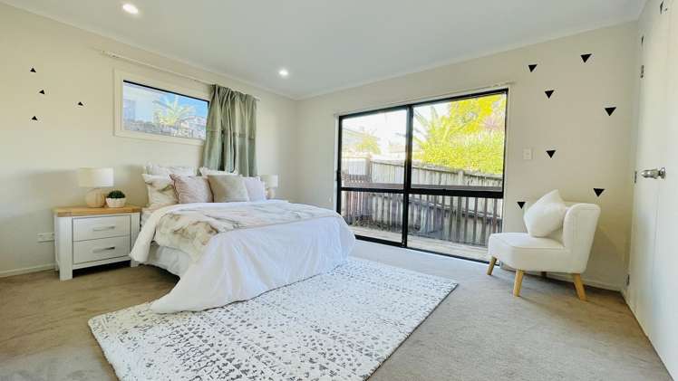 1266 New North Road_4