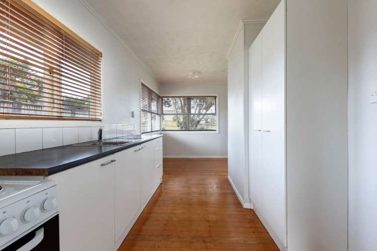 16 Kaikoura Street Henderson_8