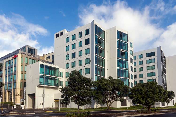 423/8 Dockside Lane Auckland Central_2