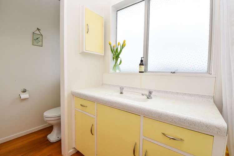 2 Fairbrother Street Carterton_14