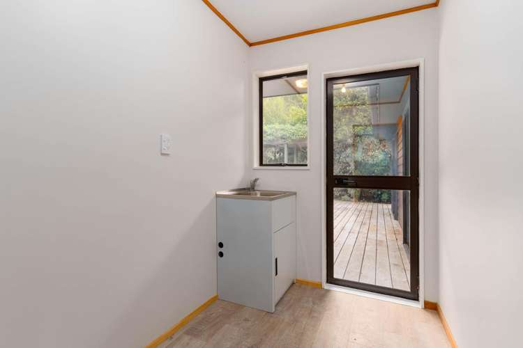 15 Duval Grove Tawa_16