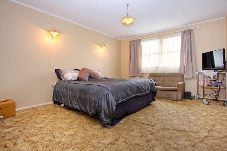 6 Kirton Crescent Manurewa_5