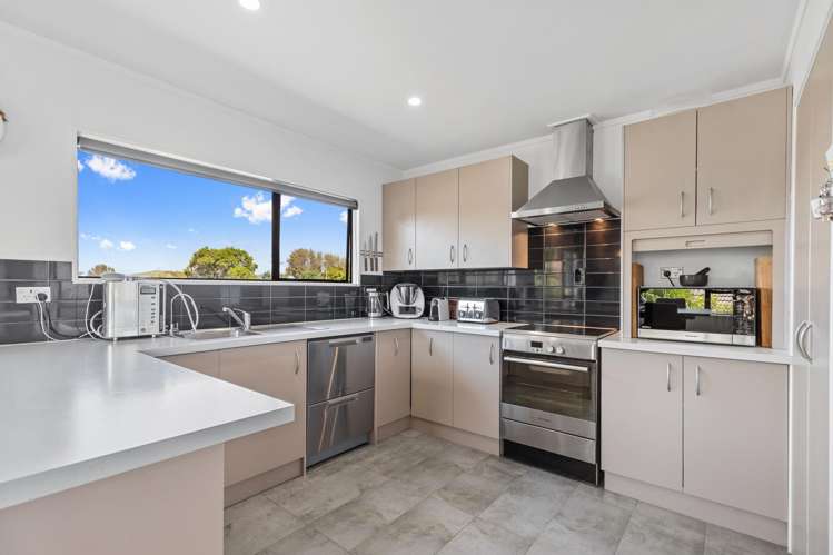 10a Hayley Grove Papamoa Beach_2
