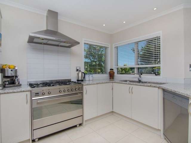 2 Camellia Lane Carterton_3