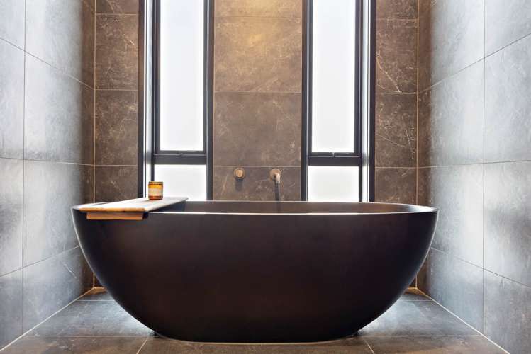 40 Diamond Lane Riverhead_19