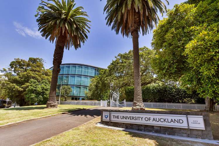 230/26 Te Taou Crescent Auckland Central_17