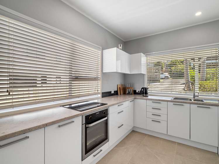 38 John Downs Drive Browns Bay_9