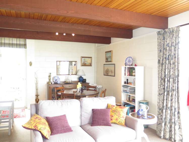 3/2 Cross Street Marchwiel_5