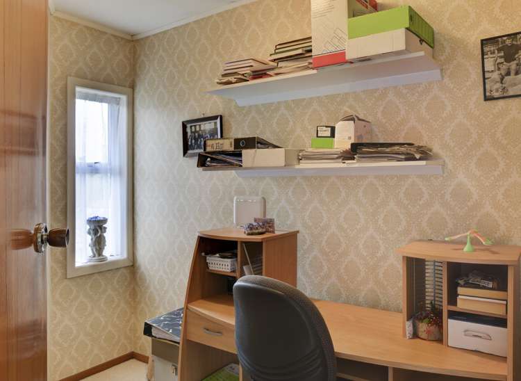 11 Fairbrother Street Carterton_11