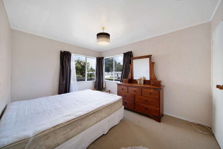 37 Seaward Place Wattle Downs_9