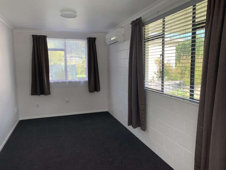 4/21 Broadway 10728_2